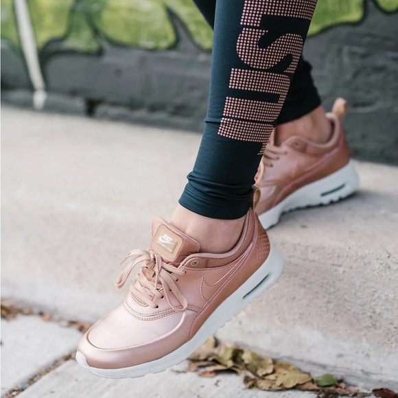 Nike W Air Max Thea in Rose Gold - Picture 4 of 15